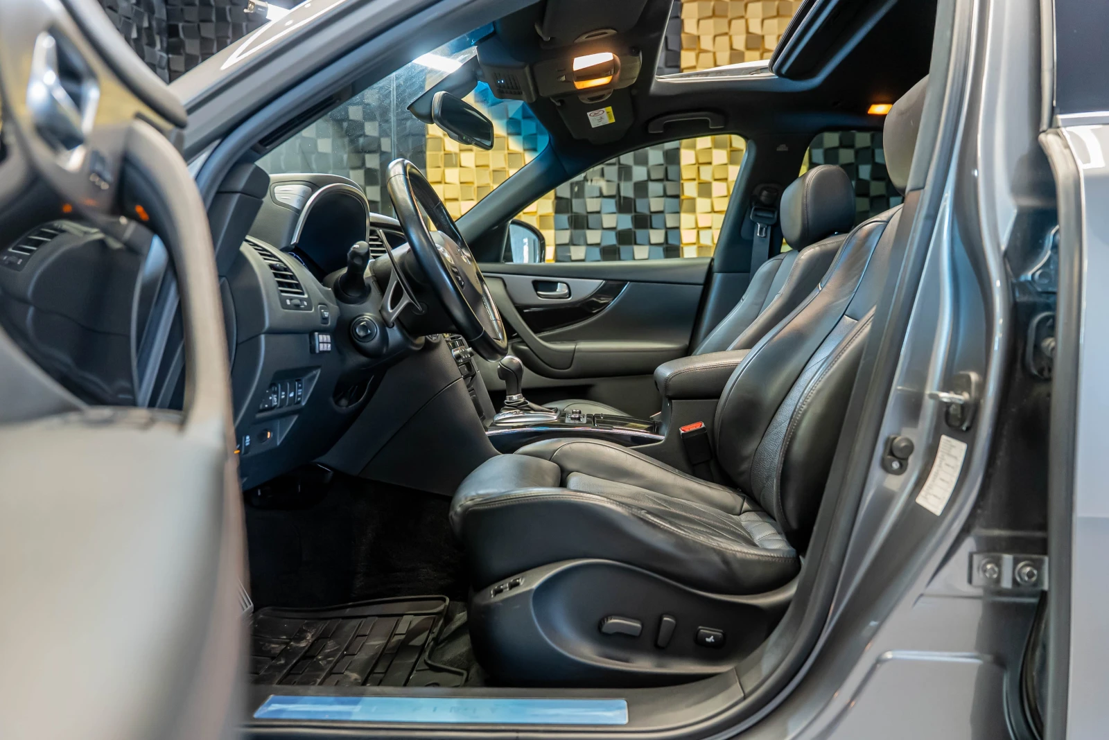 Infiniti QX70 S 3.7 | Mobile.bg   9