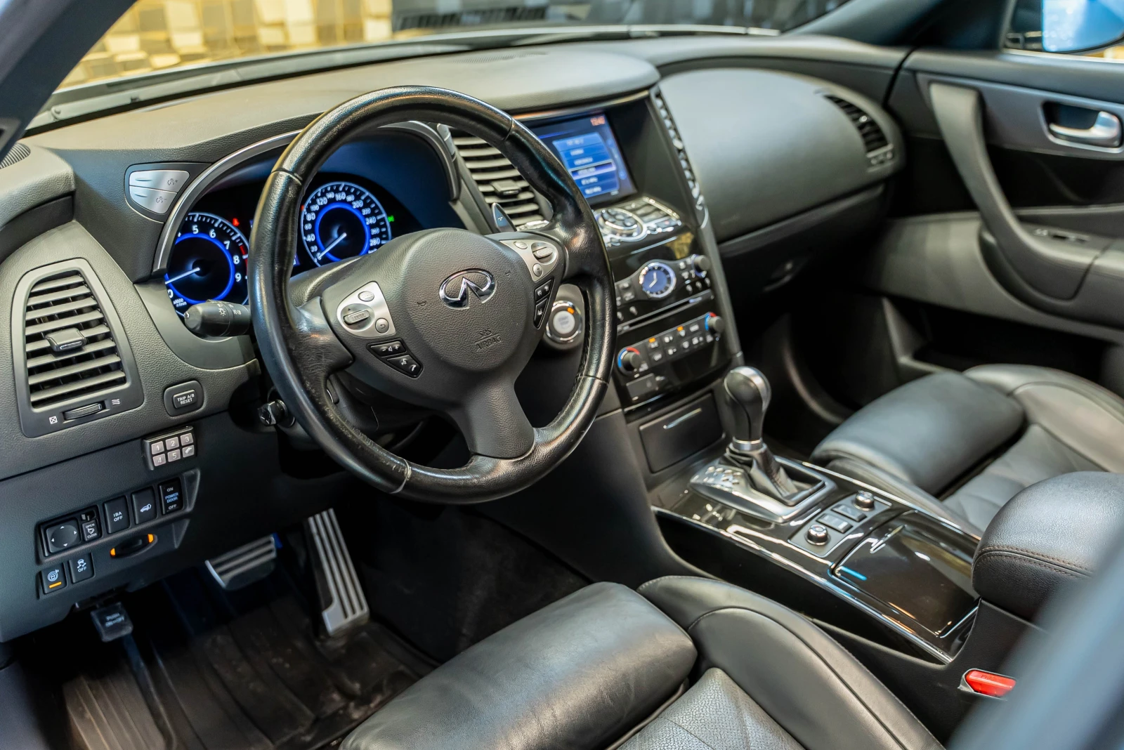Infiniti QX70 S 3.7 | Mobile.bg   8