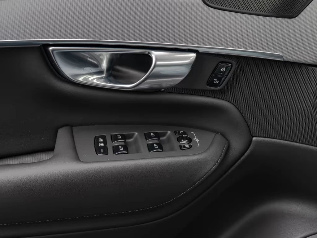 Volvo Xc90 PLUS-BRIGHGT/455HP/7S/T8/360/PANO/MEMO/LED/686g | Mobile.bg � ����������� 13