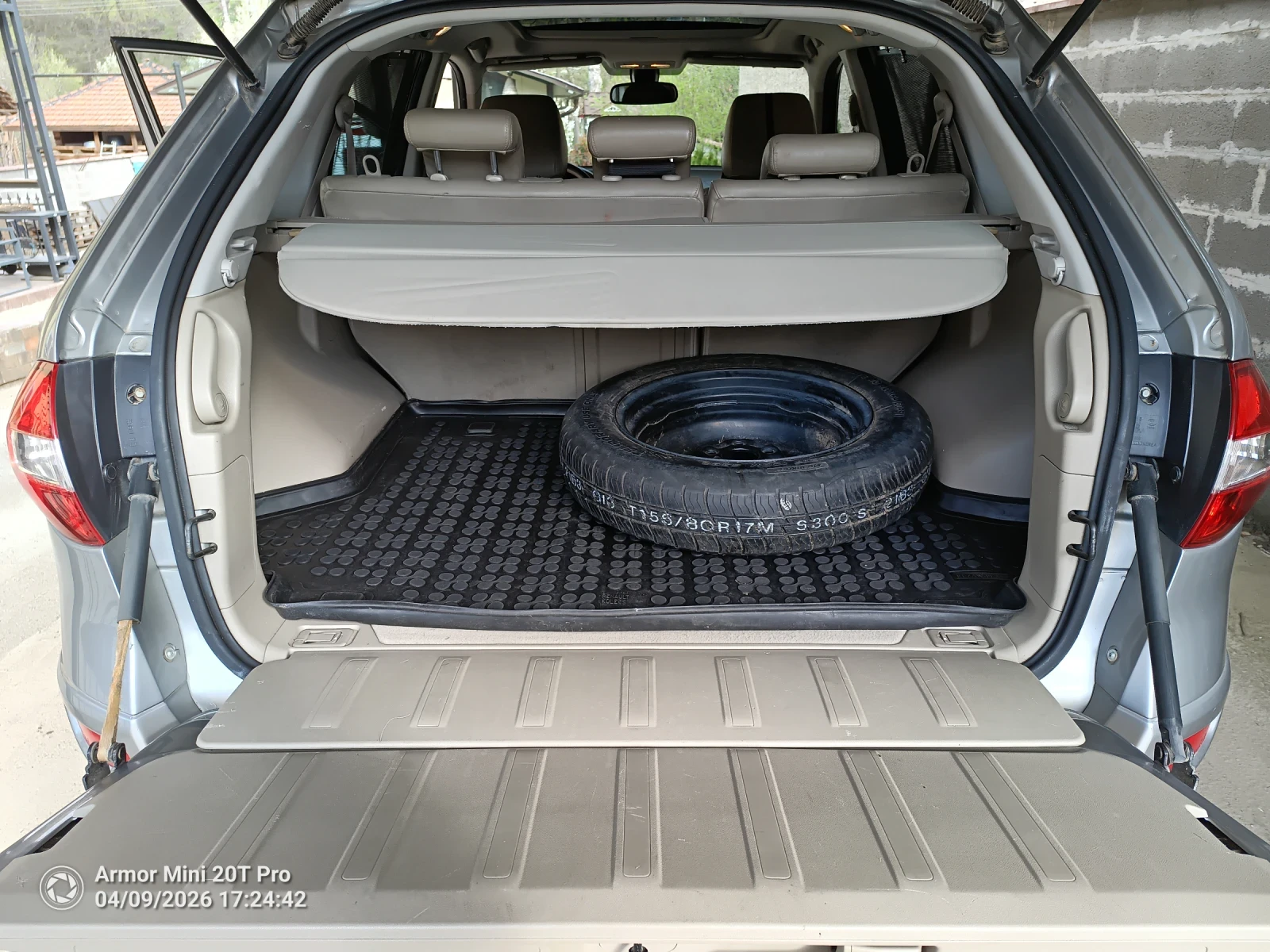 Renault Koleos 4х4 Газ- Бензин, снимка 10 - Автомобили и джипове - 54151381