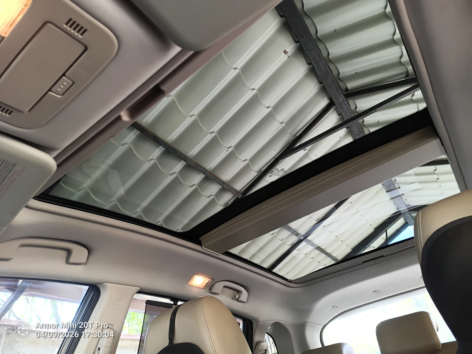 Renault Koleos 4х4 Газ- Бензин, снимка 9 - Автомобили и джипове - 54151381