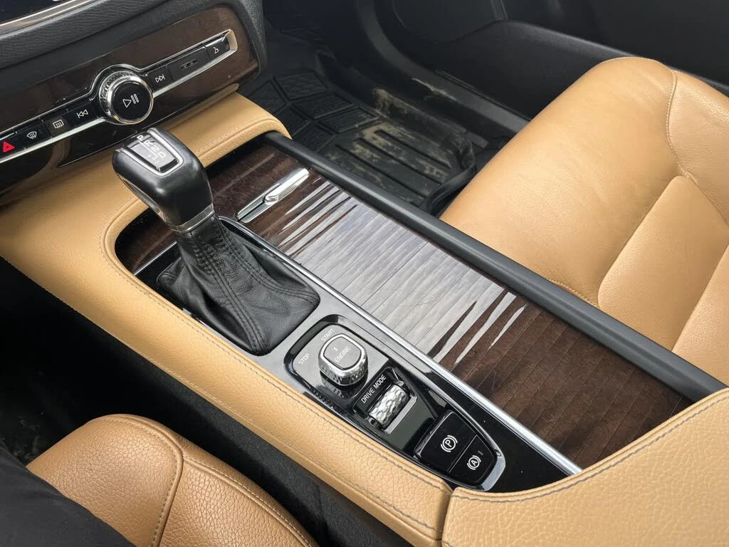 Volvo Xc90 T6 Momentum* DISTRONIC* PANORAMA* �������* ������* | Mobile.bg � ����������� 13