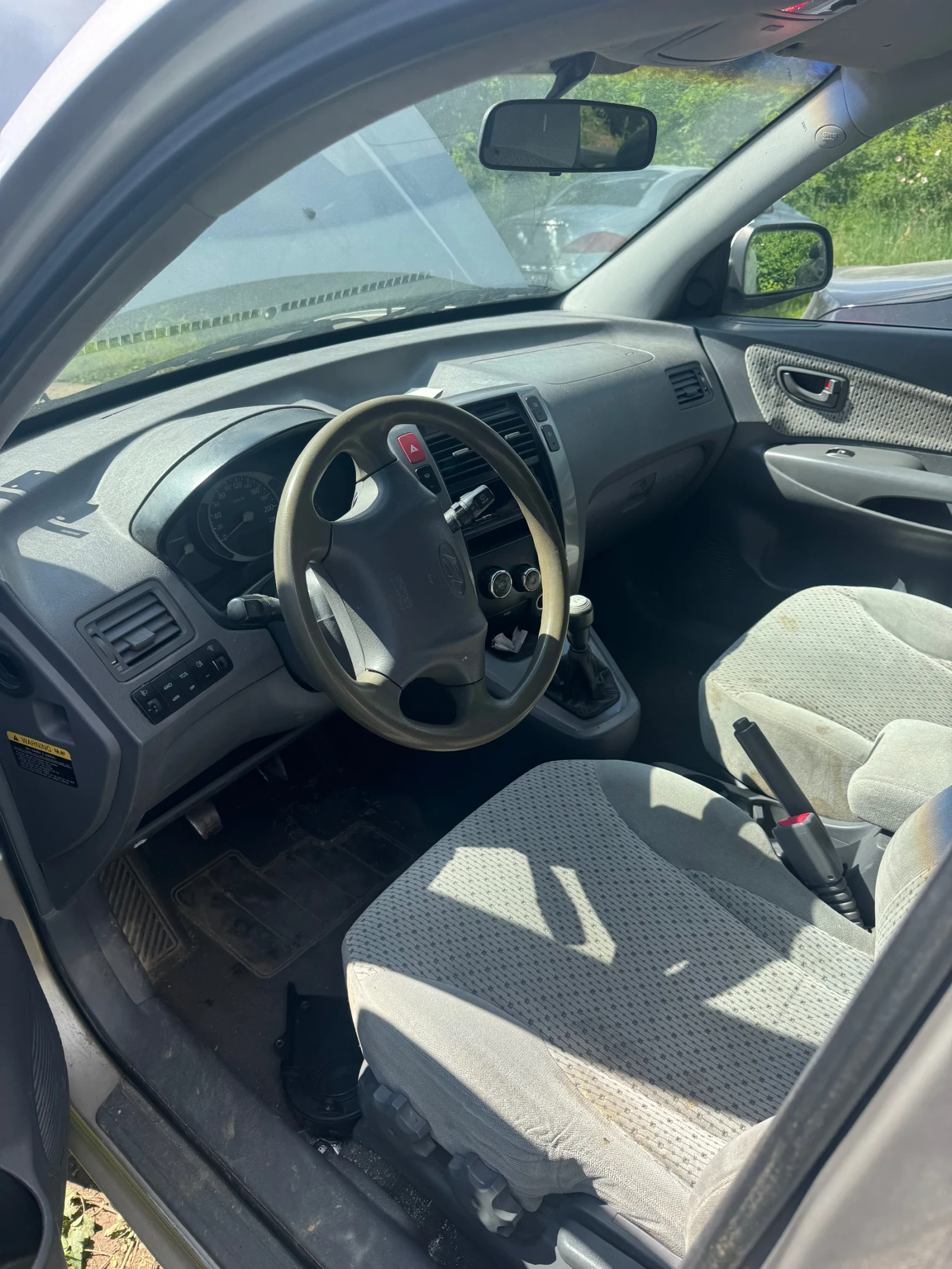 Hyundai Tucson 2.0crdi, снимка 6 - Автомобили и джипове - 54729744