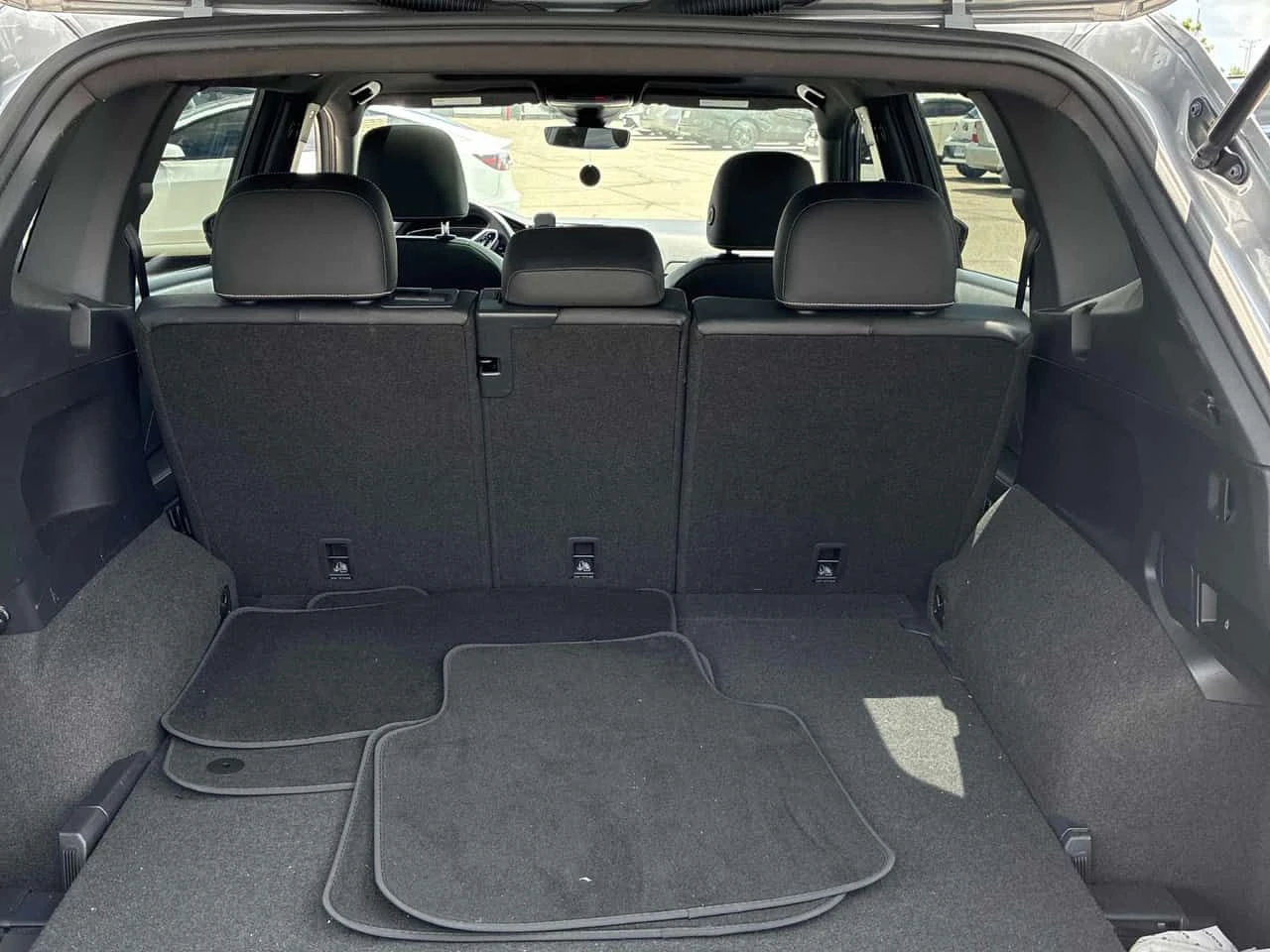 VW Tiguan * Comfortline R Line Black Edition * CARFAX * БЕЗ , снимка 12 - Автомобили и джипове - 54859857