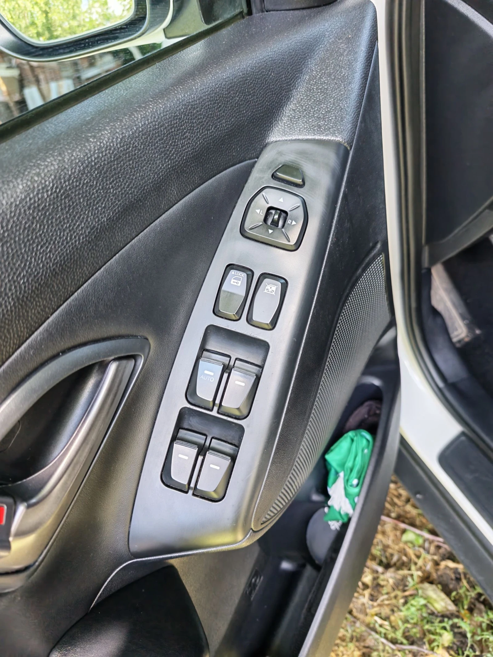 Hyundai IX35 (Като нов) , снимка 16 - Автомобили и джипове - 54902165