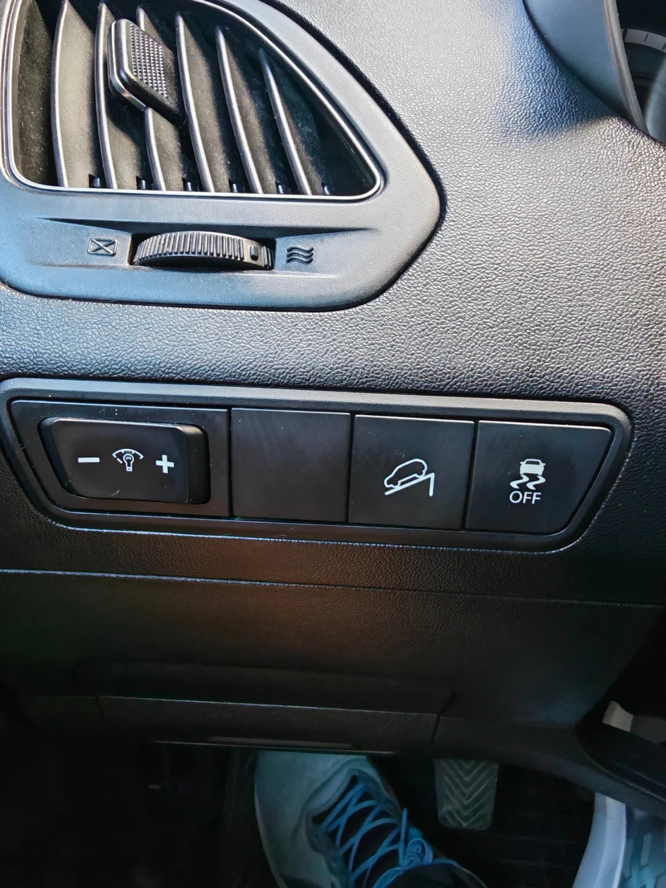 Hyundai IX35, снимка 12 - Автомобили и джипове - 54902165