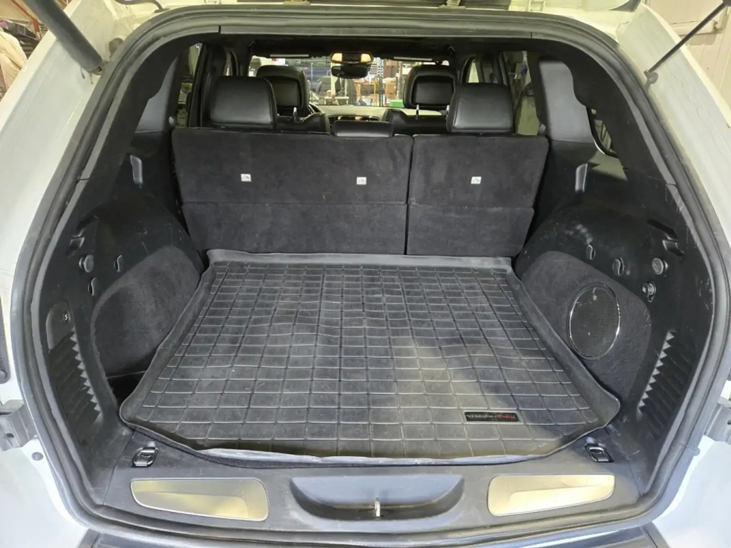 Jeep Grand cherokee 5.7 HEMI * HIGH ALTITUDE* FULL MAX * КРАЙНА ЦЕНА* , снимка 17 - Автомобили и джипове - 55951859