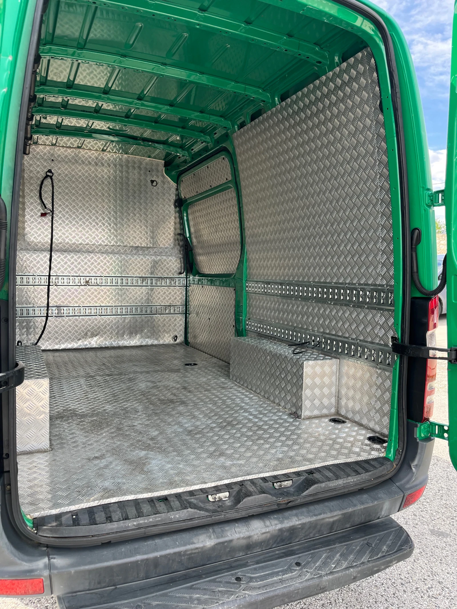 Mercedes-Benz Sprinter 2.2 klima, снимка 9 - Бусове и автобуси - 54128094