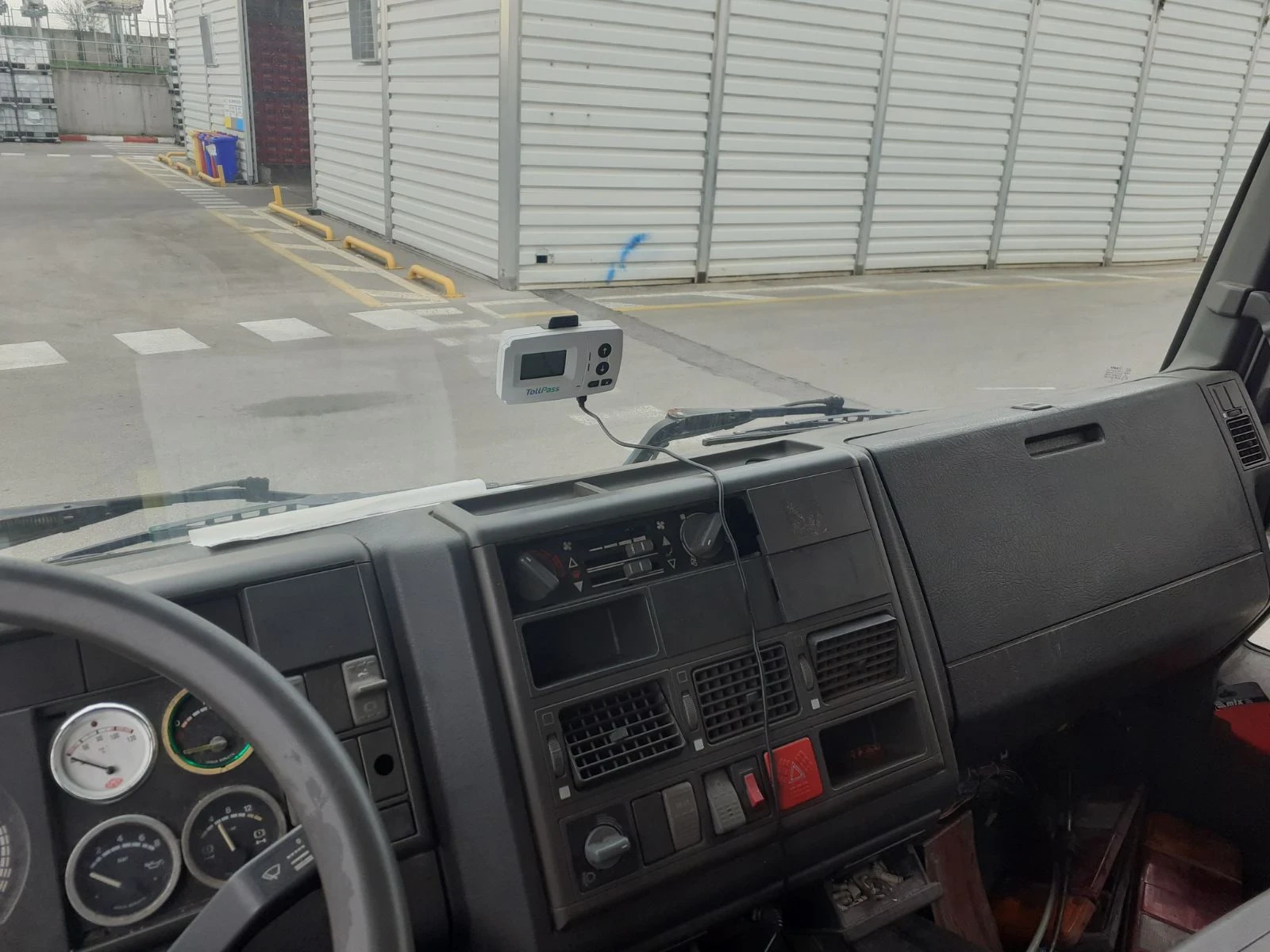 Iveco ML Ml 75E15 - изображение 5