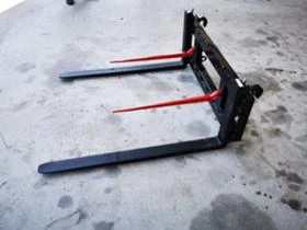 Балировачка John Deere Палетни вилици и шишове за бали , снимка 8