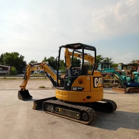      Cat 303.5E2CR *  *   * 