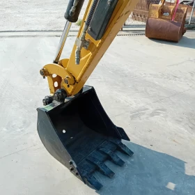  Cat 303.5E2CR *  *   *  | Mobile.bg    10