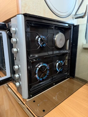 Каравана Swift CHARISMA СПАЛНЯ , снимка 10