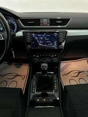 Skoda Superb 2.00D/4x4/MATRIX/РЪЧКА/История в Skoda/ЗА ЦЕНИТЕЛИ, снимка 10