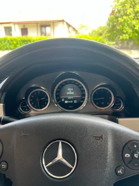 Mercedes-Benz E 220, снимка 10
