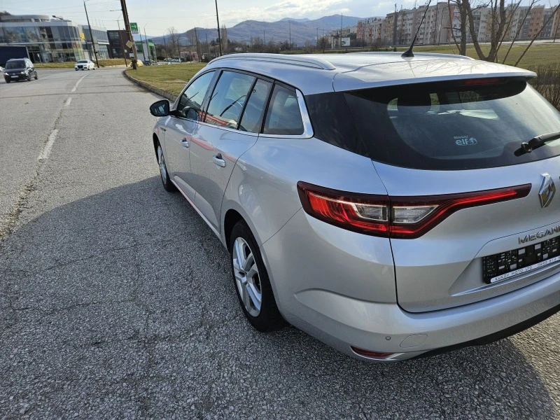 Renault Megane 1, 5dci Automat, снимка 3 - Автомобили и джипове - 47930868