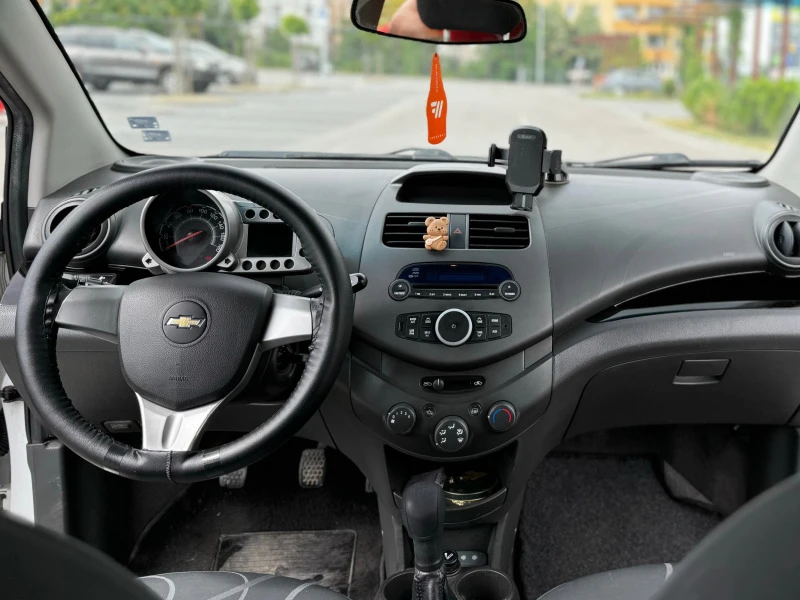 Chevrolet Spark, снимка 6 - Автомобили и джипове - 46455996