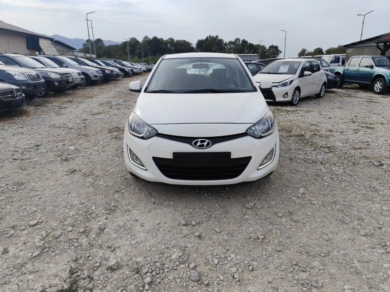 Hyundai I20 1.2 бензин Газ, снимка 2 - Автомобили и джипове - 47216270