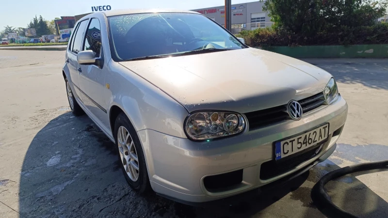 VW Golf, снимка 2 - Автомобили и джипове - 47392035