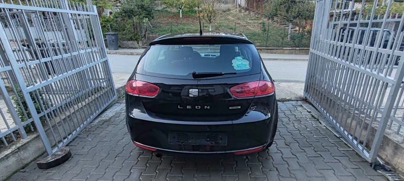 Seat Leon 1.6 бензин газ, снимка 6 - Автомобили и джипове - 47469101