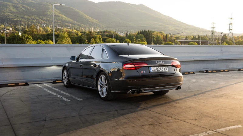 Audi S8 4.0 TFSI MATRIX/CARBON/MASSAGE/360/PANO, снимка 5 - Автомобили и джипове - 53140594