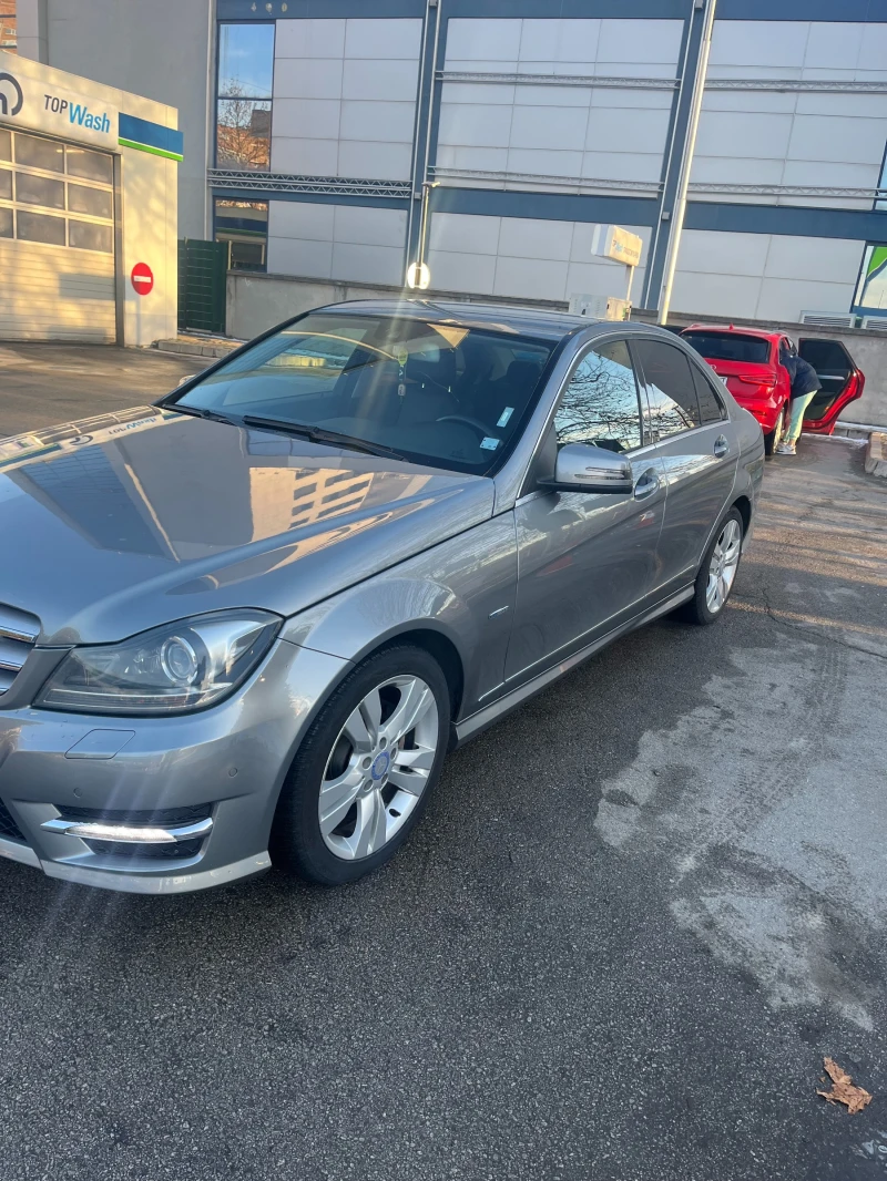 Mercedes-Benz C 220, снимка 16 - Автомобили и джипове - 49500469