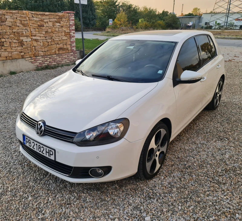 VW Golf, снимка 1 - Автомобили и джипове - 49232984