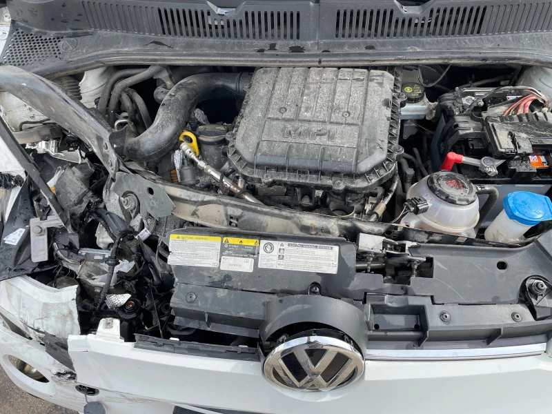 VW Up 1.0i CNG, снимка 8 - Автомобили и джипове - 49780122