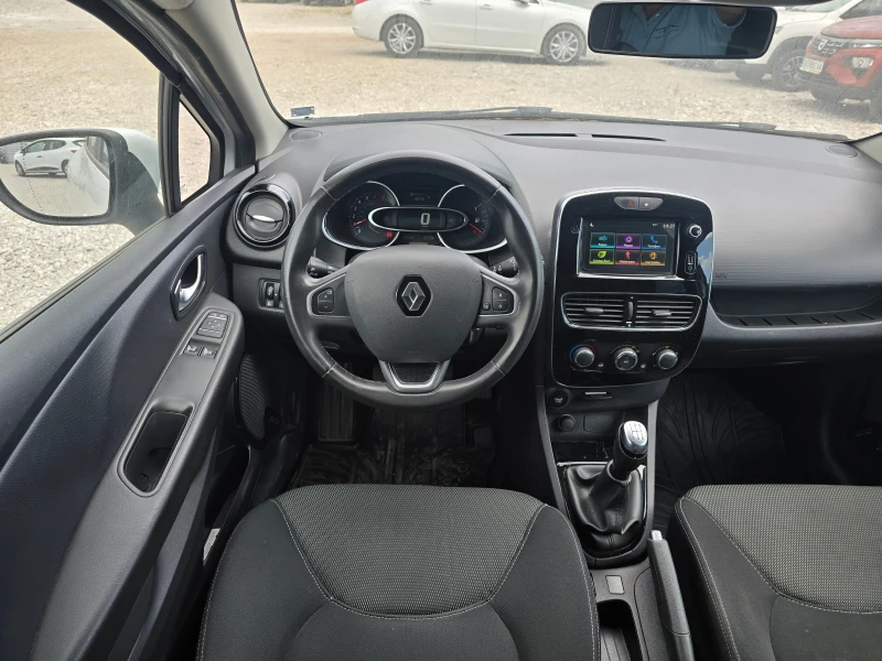 Renault Clio 0.9 Tce, снимка 8 - Автомобили и джипове - 50755262