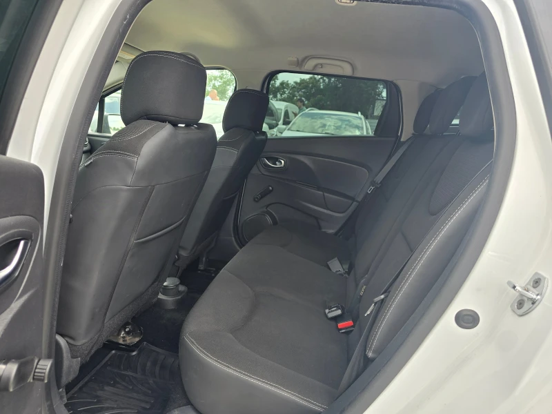 Renault Clio 0.9 Tce, снимка 5 - Автомобили и джипове - 50755262