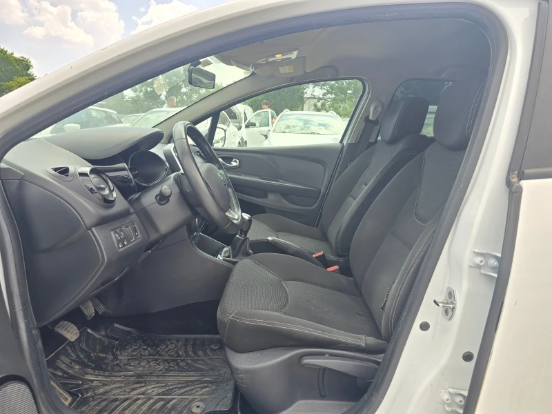 Renault Clio 0.9 Tce, снимка 4 - Автомобили и джипове - 50755262