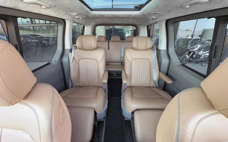 Hyundai Staria Lux 2.2 HITRAC, снимка 8 - Автомобили и джипове - 51273301