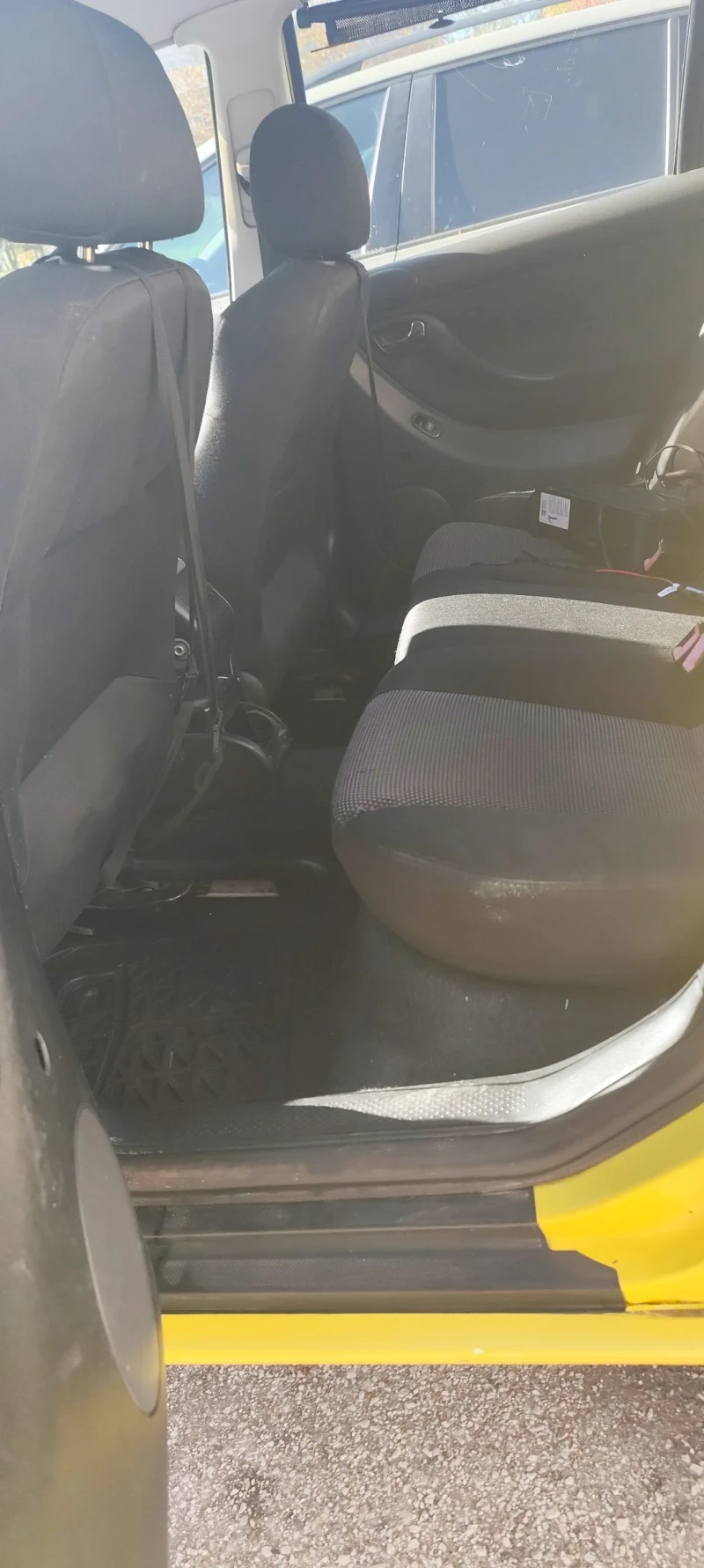 Seat Leon, снимка 11 - Автомобили и джипове - 52938402