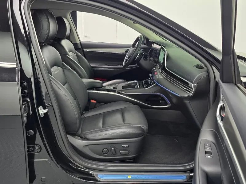 Hyundai Grandeur Ig 3.3 Exclusive, снимка 11 - Автомобили и джипове - 56307506
