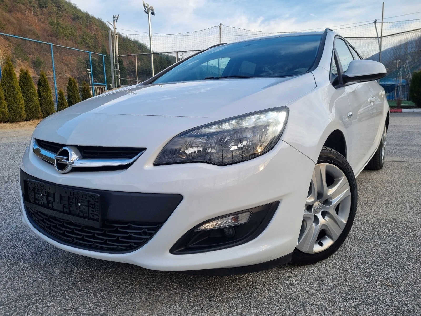 Opel Astra 1.6 ECOFLEX - изображение 2