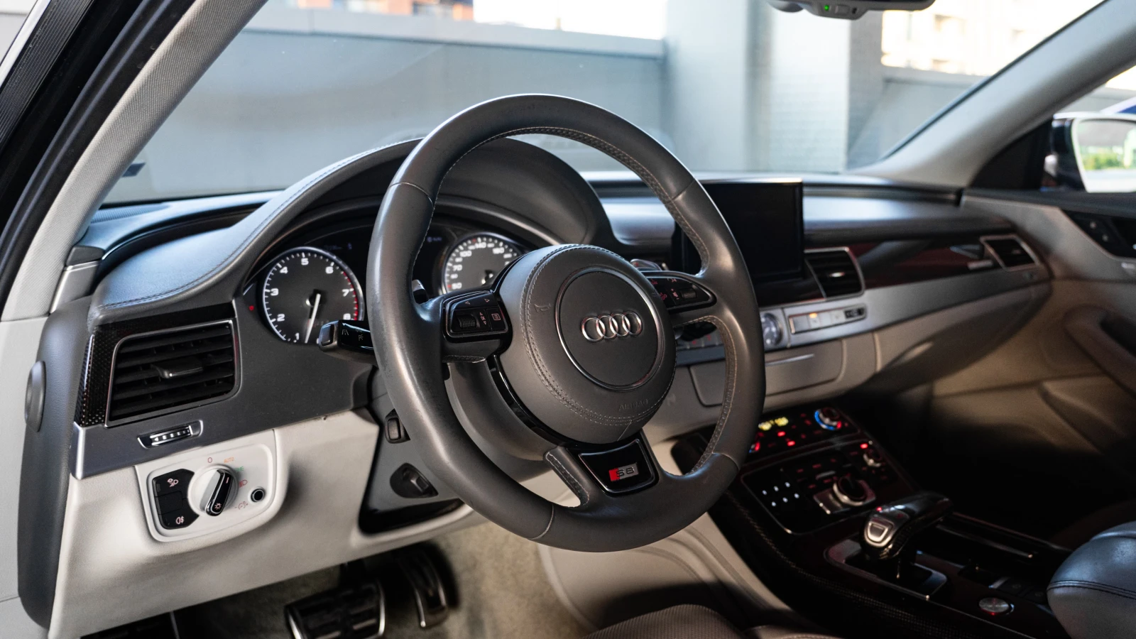 Audi S8 4.0 TFSI MATRIX/CARBON/MASSAGE/360/PANO - изображение 7