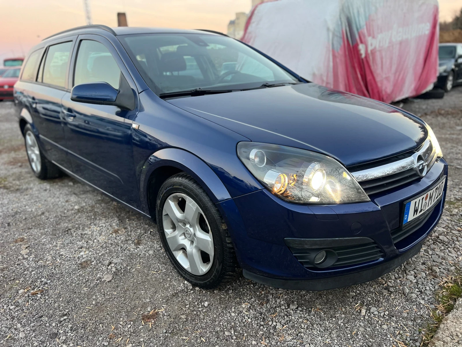 Opel Astra 2.0Turbo//Navi - изображение 3