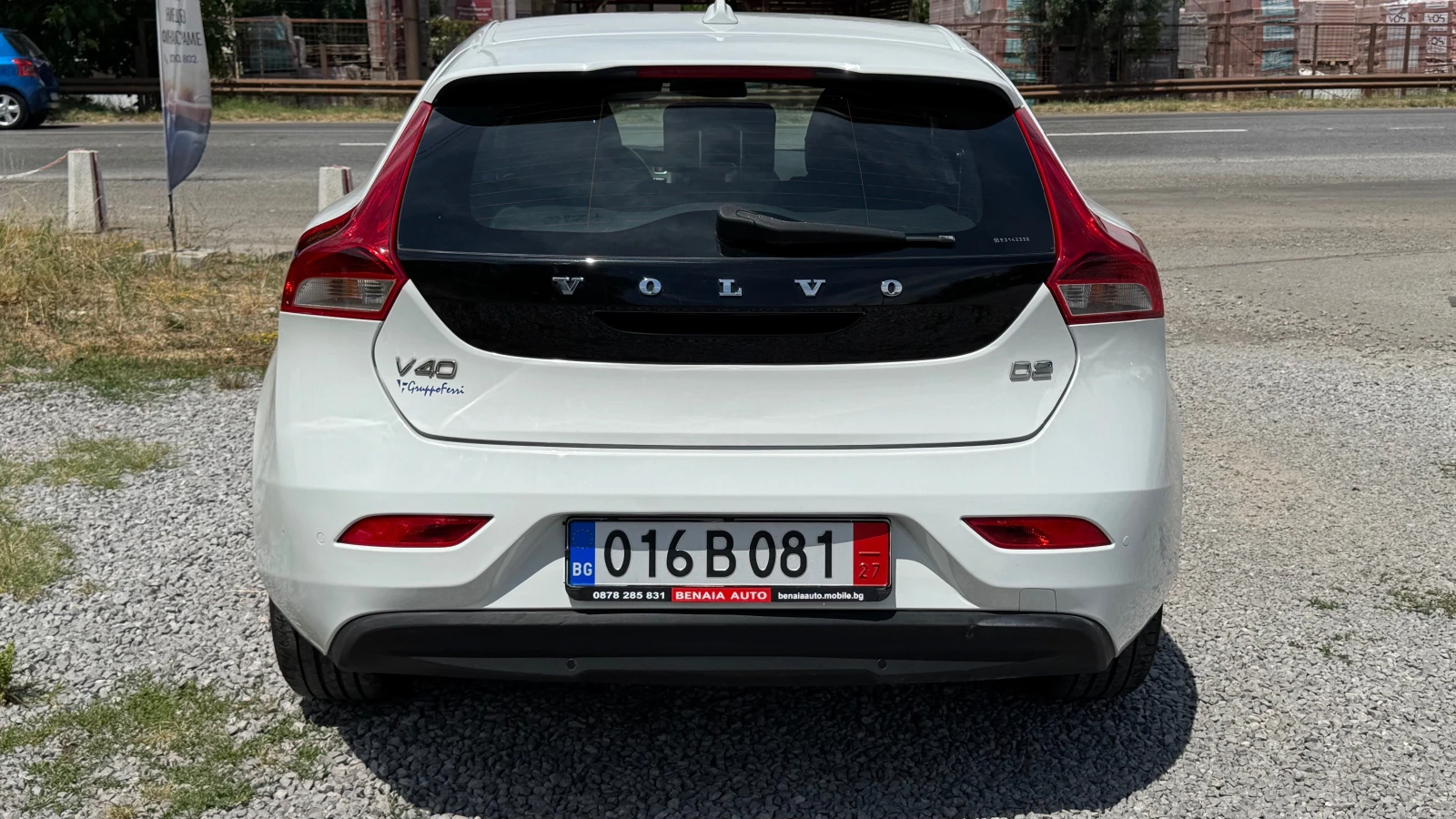 Volvo V40 1.6 D2 Face 114 k.c  - изображение 8