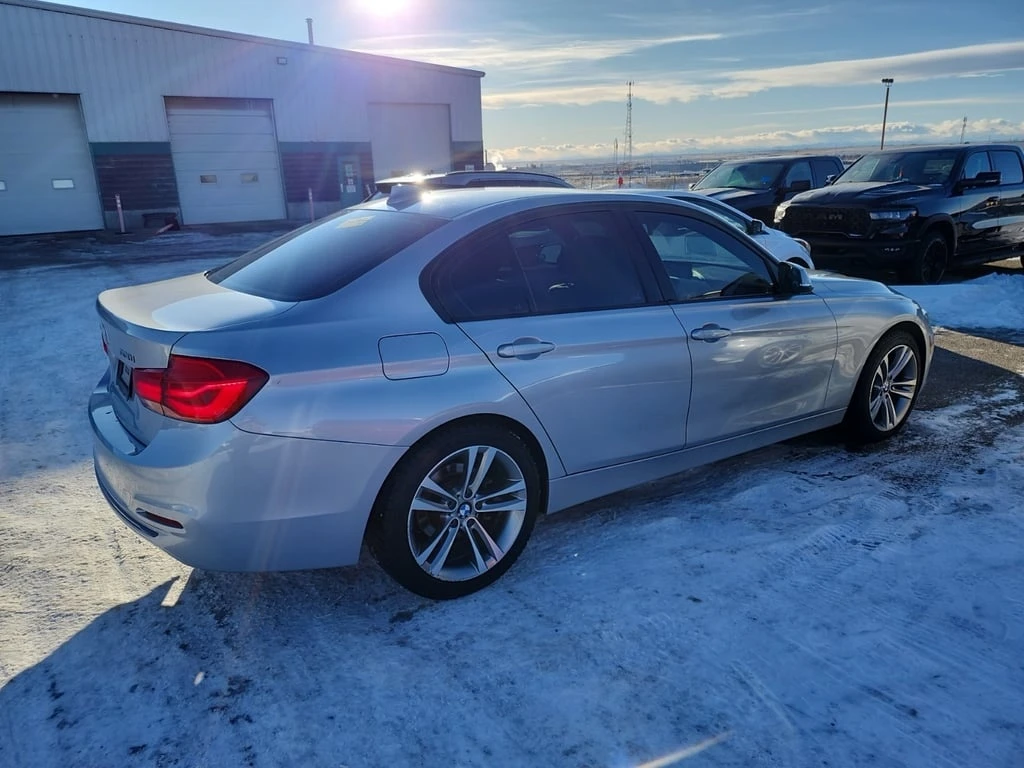 BMW 330 * 330I XDRIVE* ПАНОРАМА* * ПОДГРЕВ НА ПРЕДНИ СЕДАЛ - изображение 3