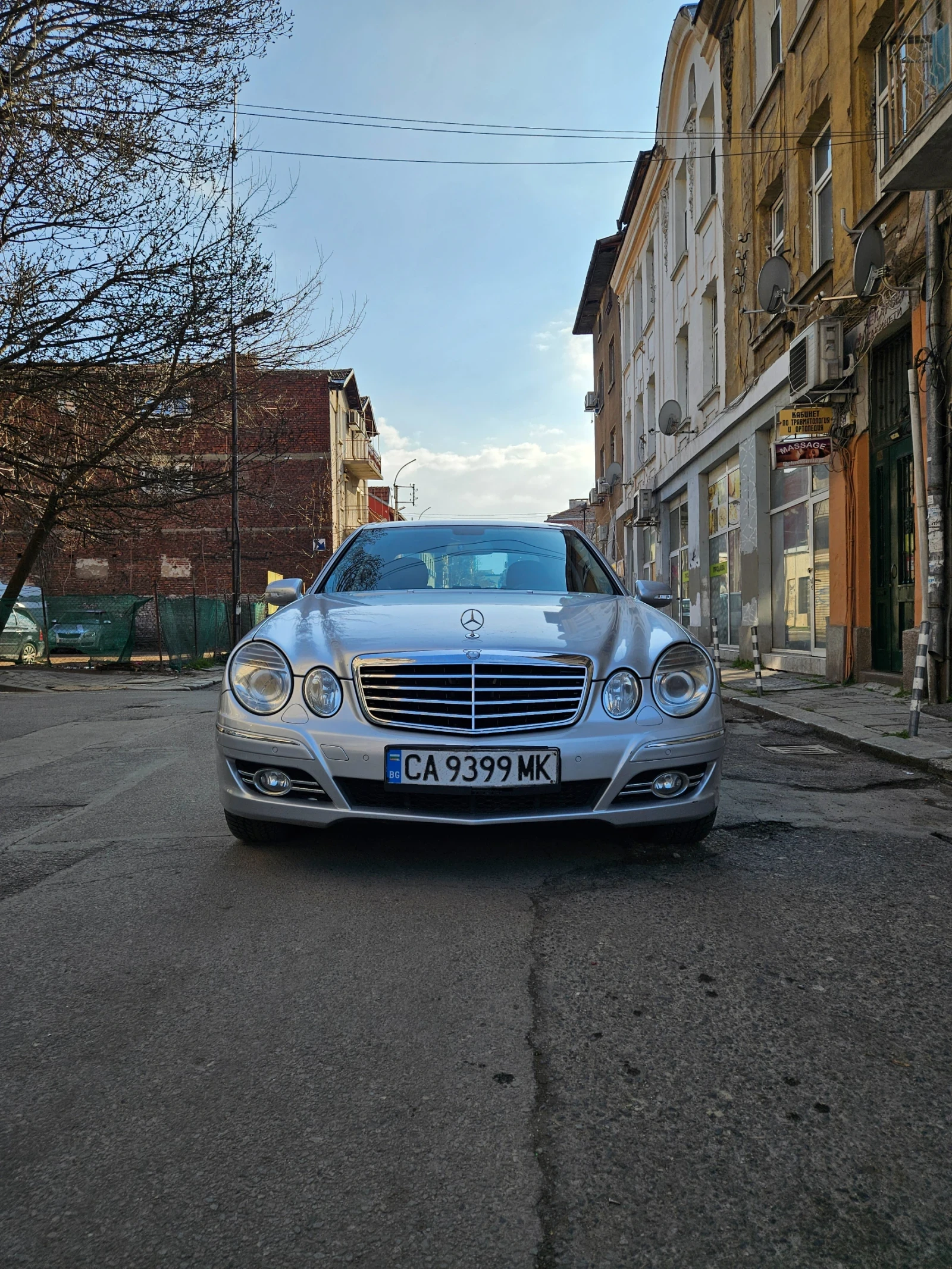 Mercedes-Benz E 320