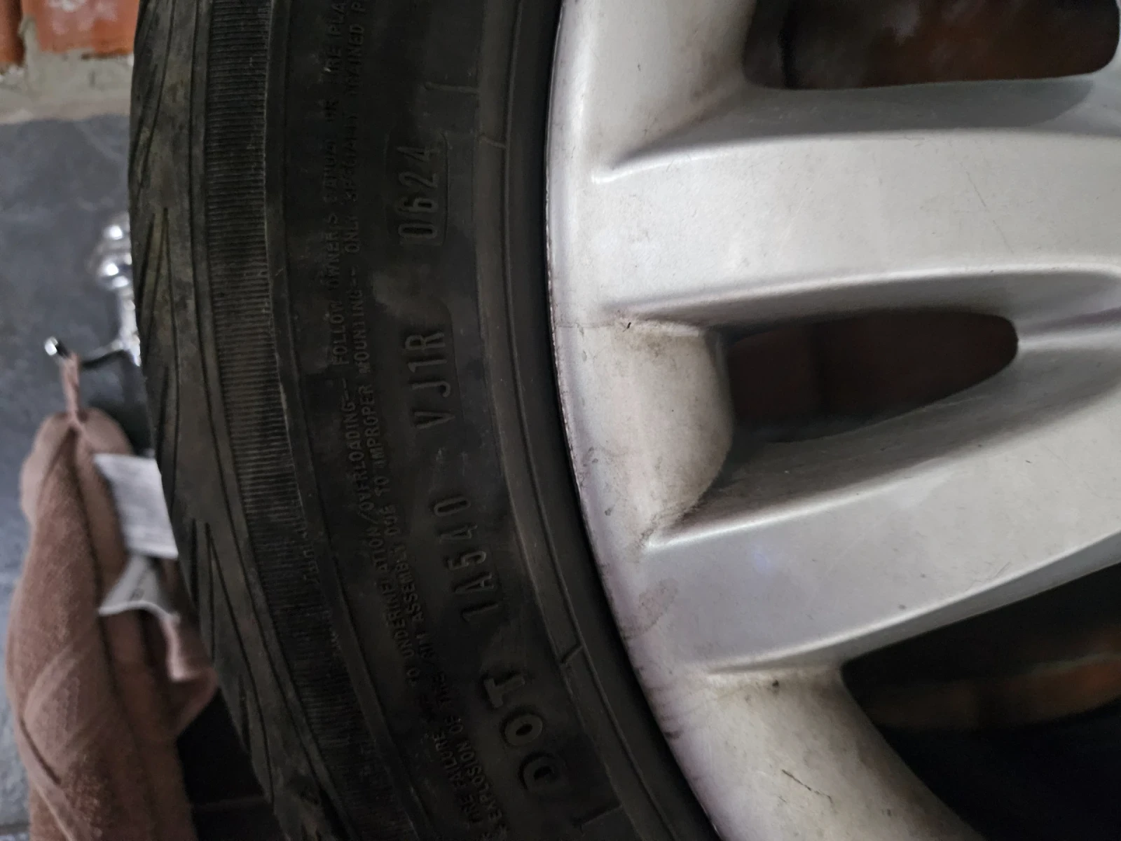 Mercedes-Benz E 320, снимка 12 - Автомобили и джипове - 53800247