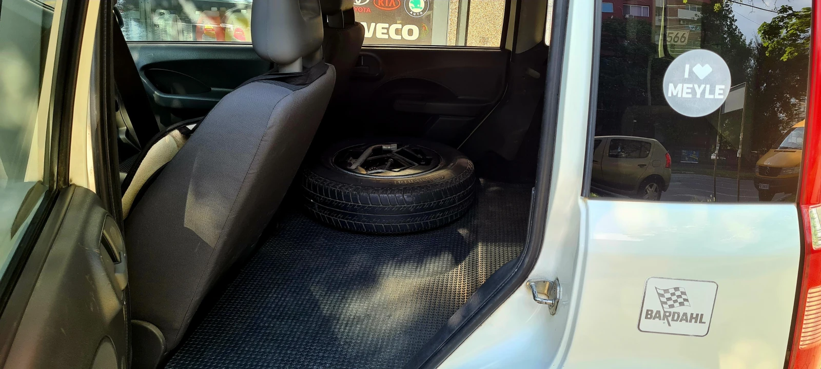 Fiat Panda VAN 1.1 БЕНЗИН/ГАЗ, снимка 10 - Автомобили и джипове - 54527756