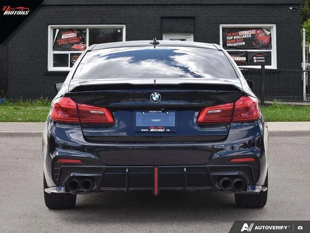 BMW 540 М-Pack Distronic xDrive  CARFAX, снимка 4 - Автомобили и джипове - 54554423