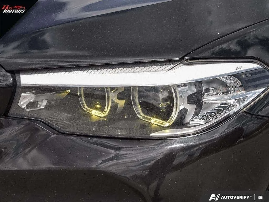 BMW 540 М-Pack Distronic xDrive  CARFAX, снимка 8 - Автомобили и джипове - 54554423