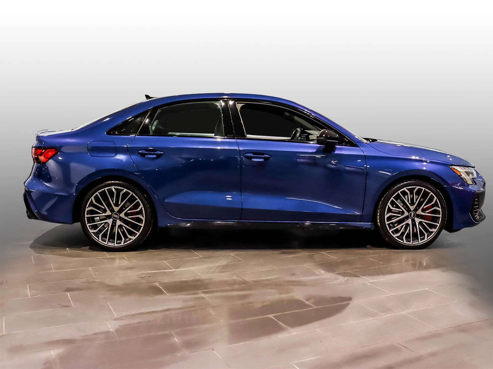 Audi S3 Progressiv / MATRIX / SONOS / DISTRONIC / ЦЕНА ДО , снимка 3 - Автомобили и джипове - 55009666
