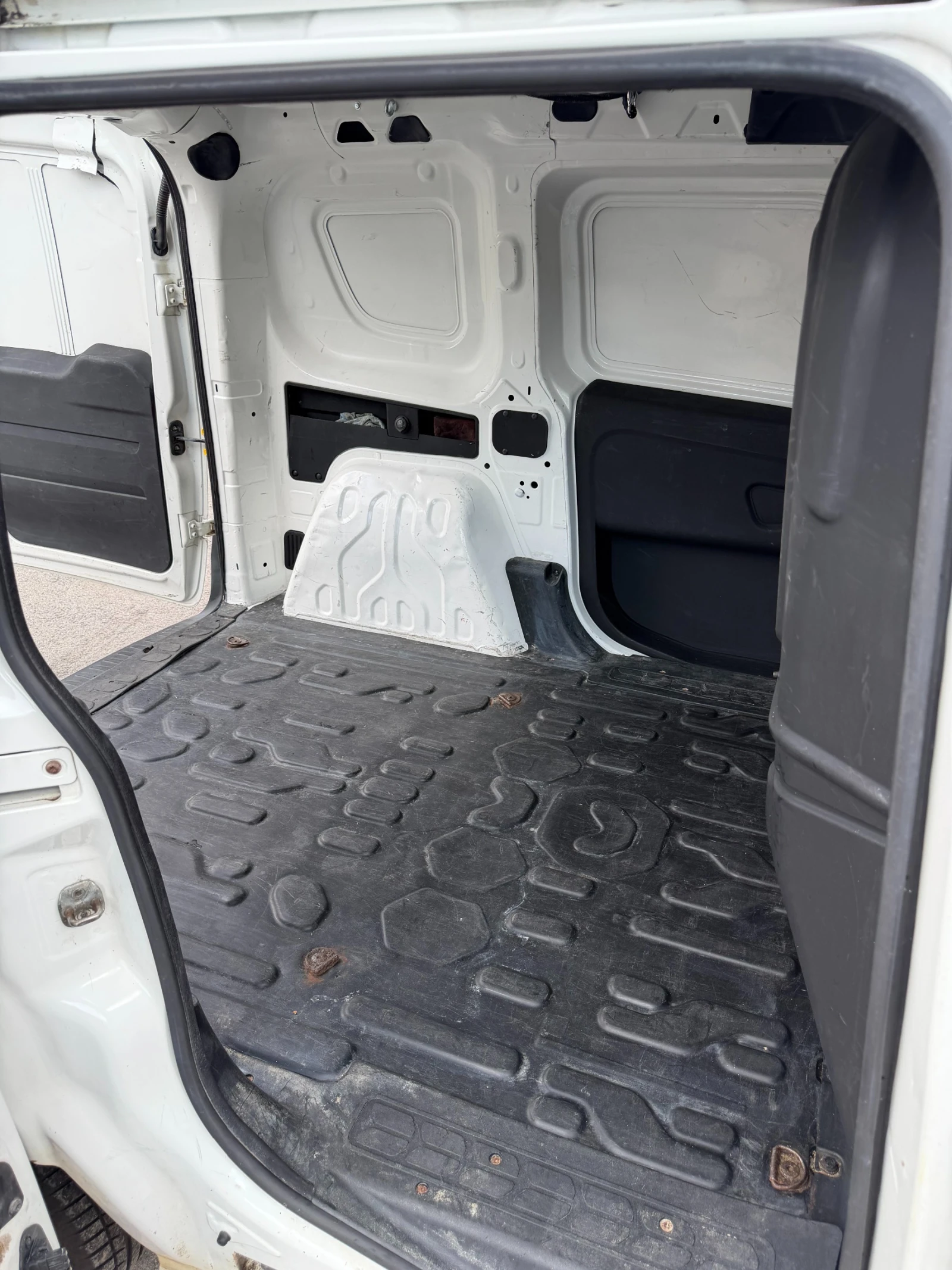 Fiat Doblo, снимка 11 - Автомобили и джипове - 55175484