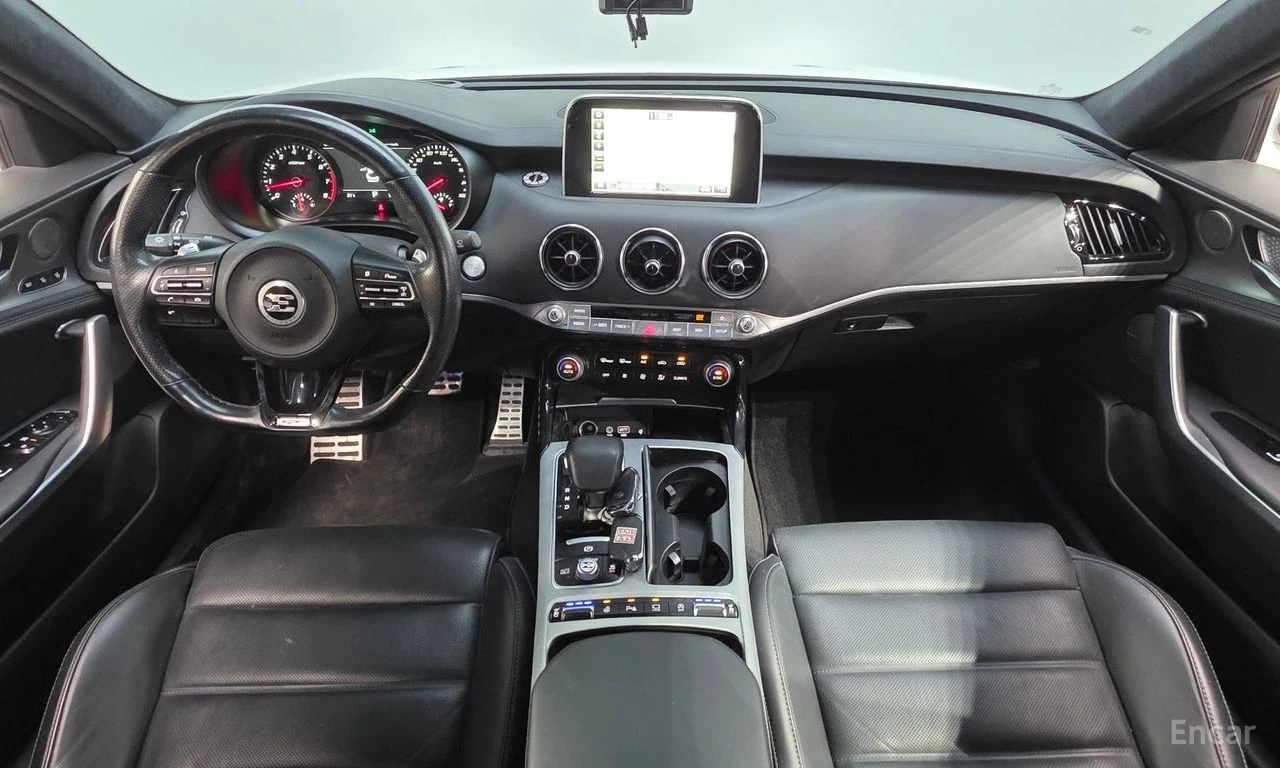 Kia Stinger 3.3* TURBO* ПОДГРЕВ* ОБДУХВАНЕ* ХЕДЪП* LANE* ASSIS, снимка 8 - Автомобили и джипове - 55421231