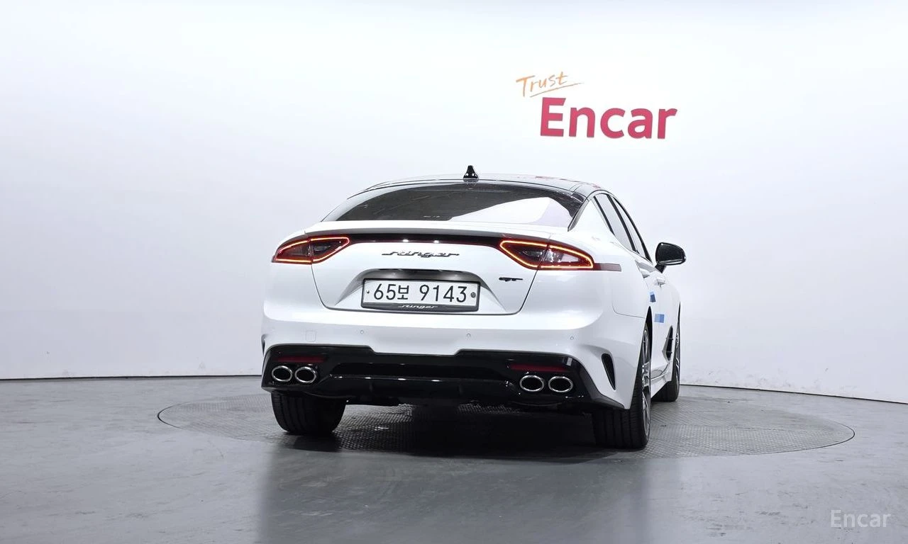Kia Stinger 3.3* TURBO* ПОДГРЕВ* ОБДУХВАНЕ* ХЕДЪП* LANE* ASSIS, снимка 4 - Автомобили и джипове - 55421231