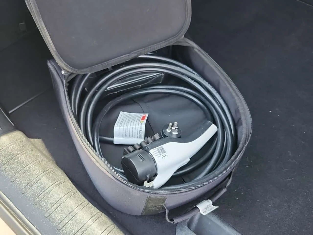 Kia EV6  Long Range W/gt line Pkg 1 / АВТОКРЕДИТ/CARFAX, снимка 15 - Автомобили и джипове - 55544321
