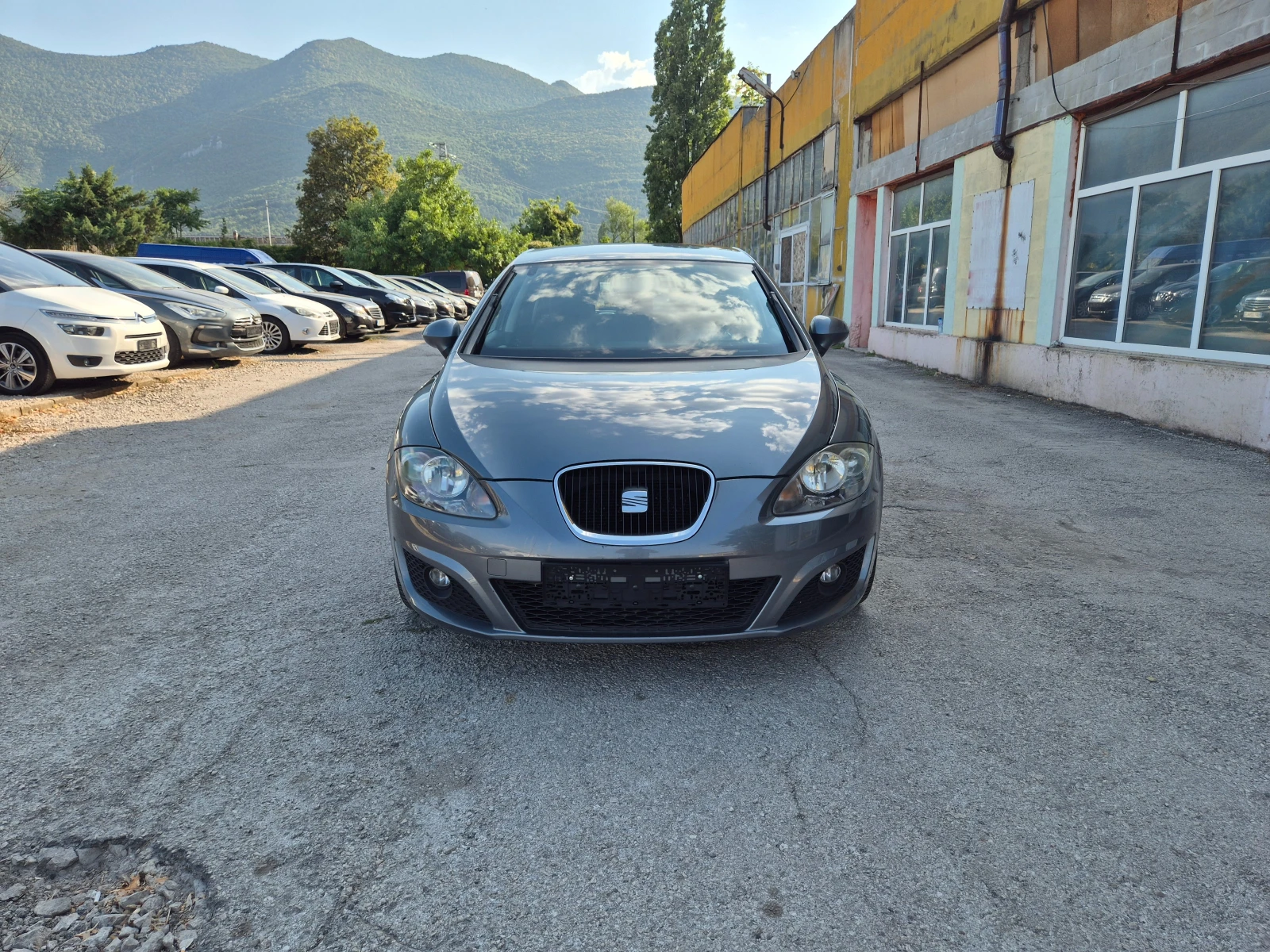 Seat Leon 1.6TDI NAVI KLIMA ITALY, снимка 2 - Автомобили и джипове - 55578831